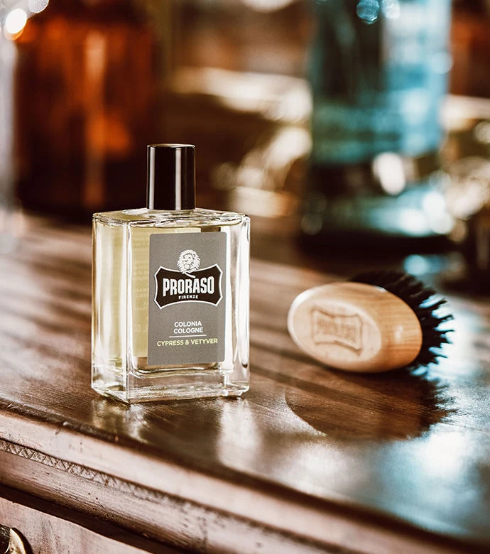 Proraso - Cypress & Vetyver - Cologne: Proraso - Cypress & Vetyver - Cologne packaging detail, view 2