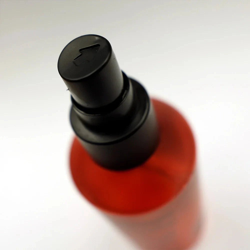 Uppercut - Deluxe Clay Spray packaging detail, view 3