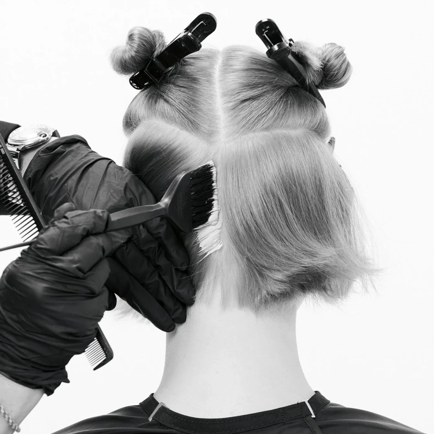 Professional application of an IGORA permanent colour service