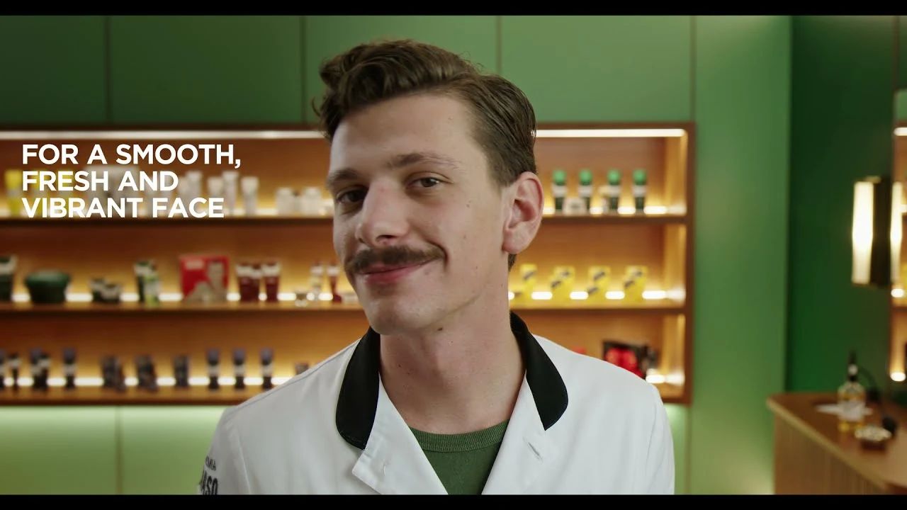 Proraso - After Shave Lotion - Red Nourish - 100ml aftershave lotion application tutorial step 4