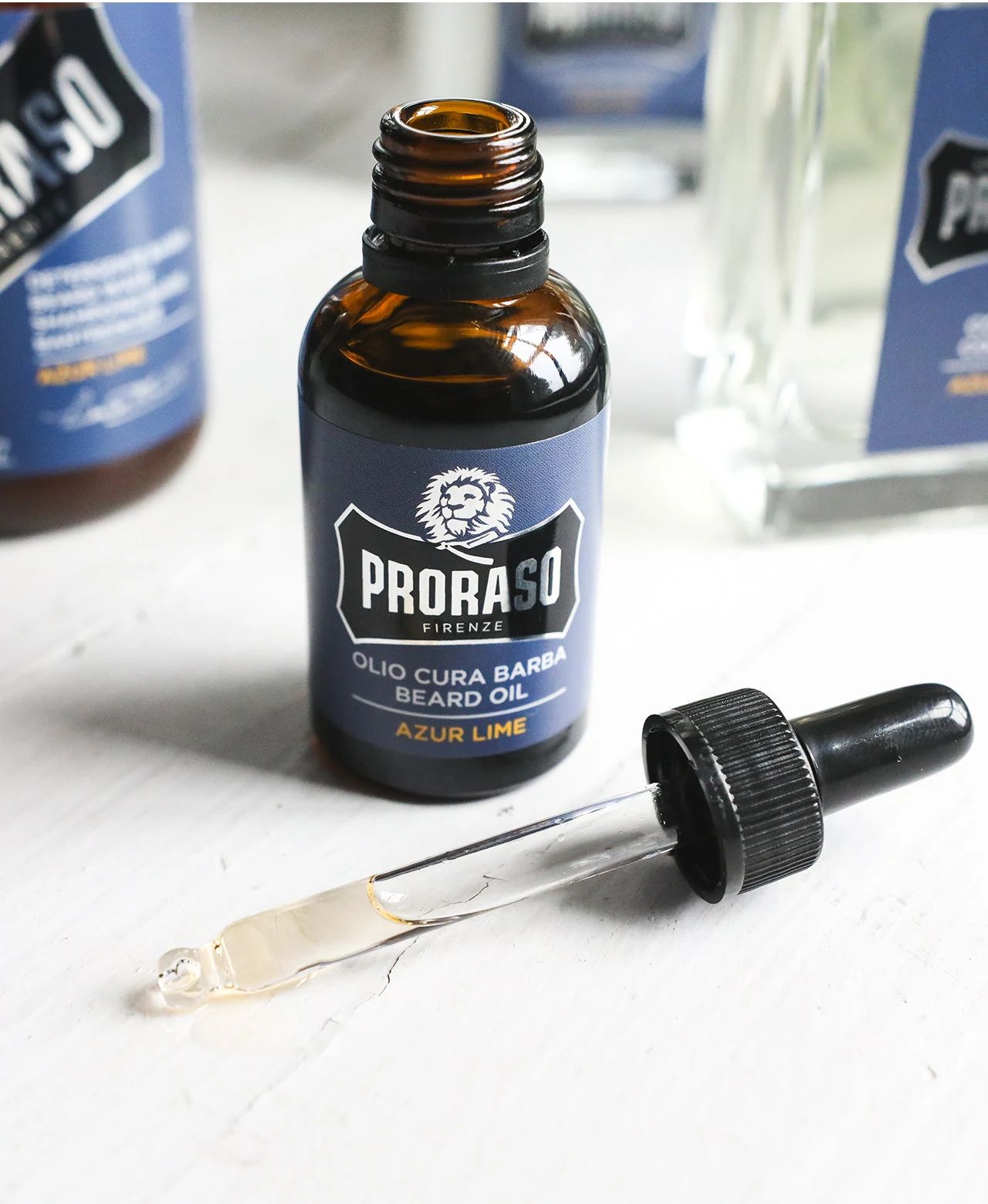 Proraso - Beard Oil - Azur Lime - 30ML: Proraso - Beard Oil - Azur Lime - 30ML professional styling result and application, view 3
