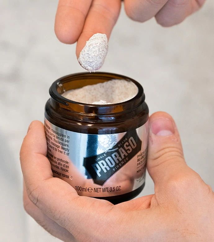 Proraso - Beard Peeling - Mint & Rosemary - 100ml: Proraso - Beard Peeling - Mint & Rosemary - 100ml packaging detail, view 5