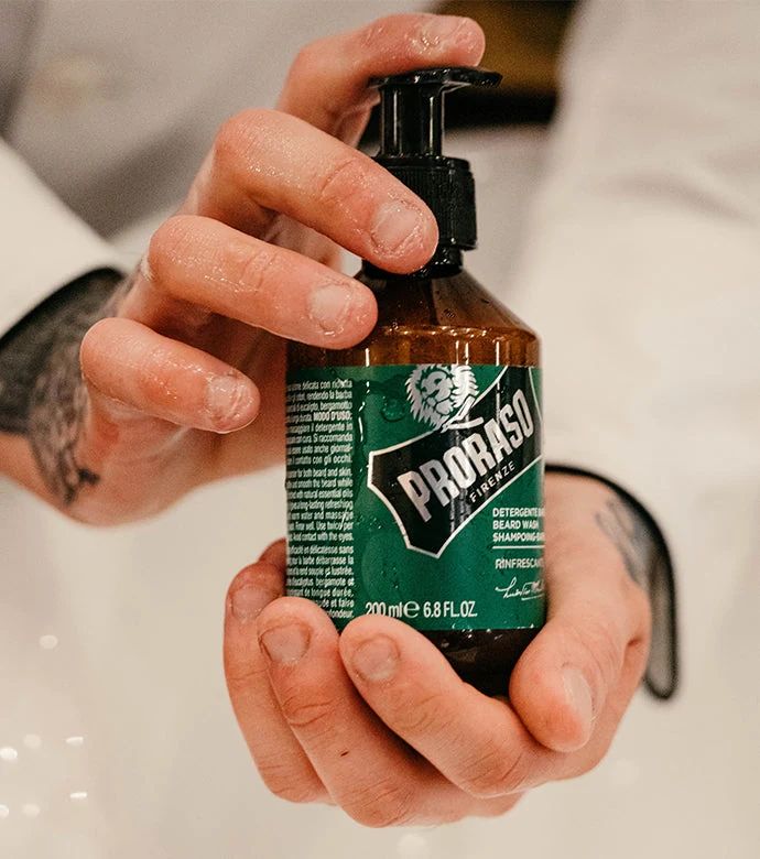 Proraso - Beard Wash - Refreshing - 200ml: Proraso - Beard Wash - Refreshing - 200ml packaging detail, view 5