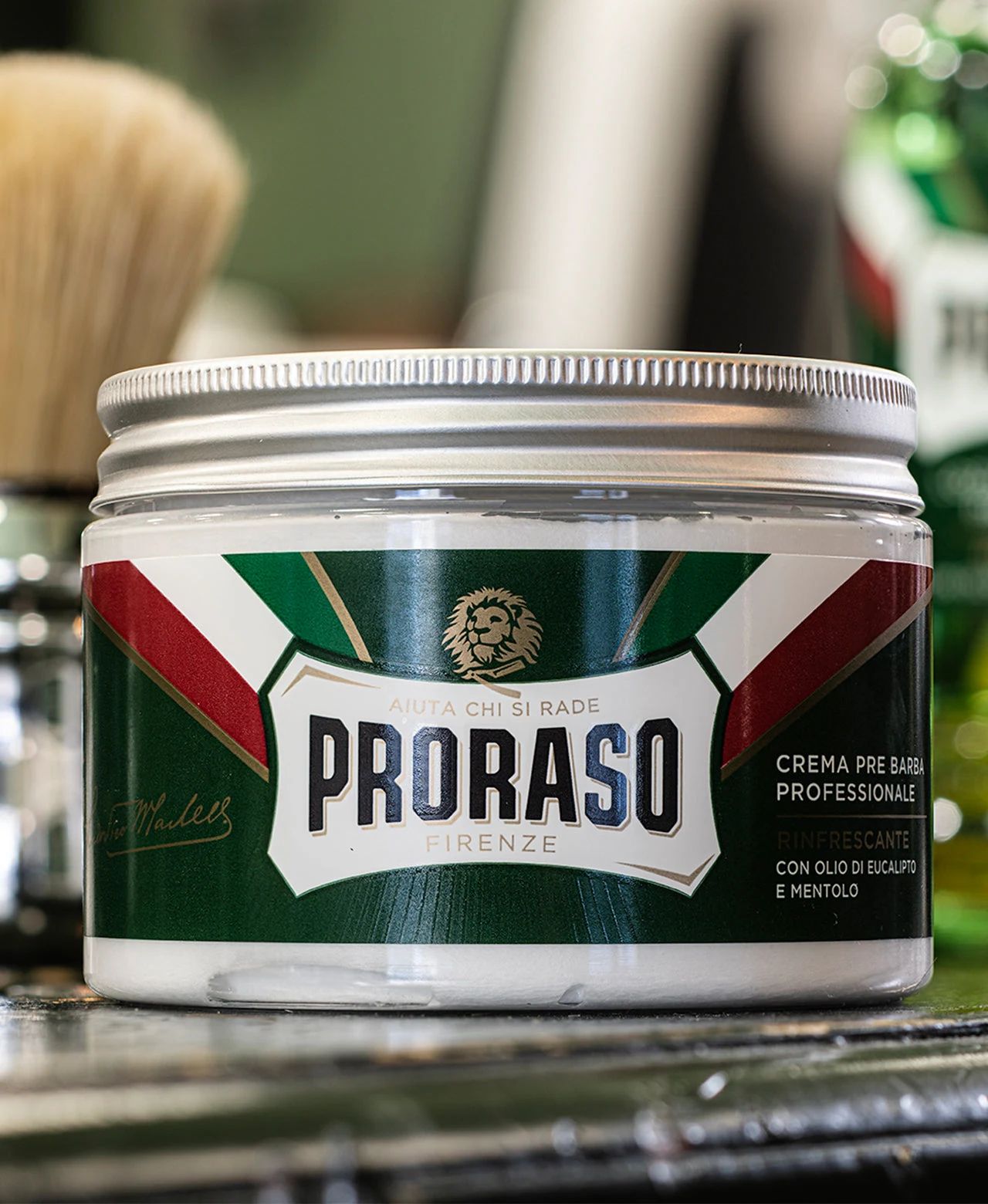 Proraso - Pre-Shave Cream - Refresh - 300ml: Proraso - Pre-Shave Cream - Refresh - 300ml product texture and consistency, view 5