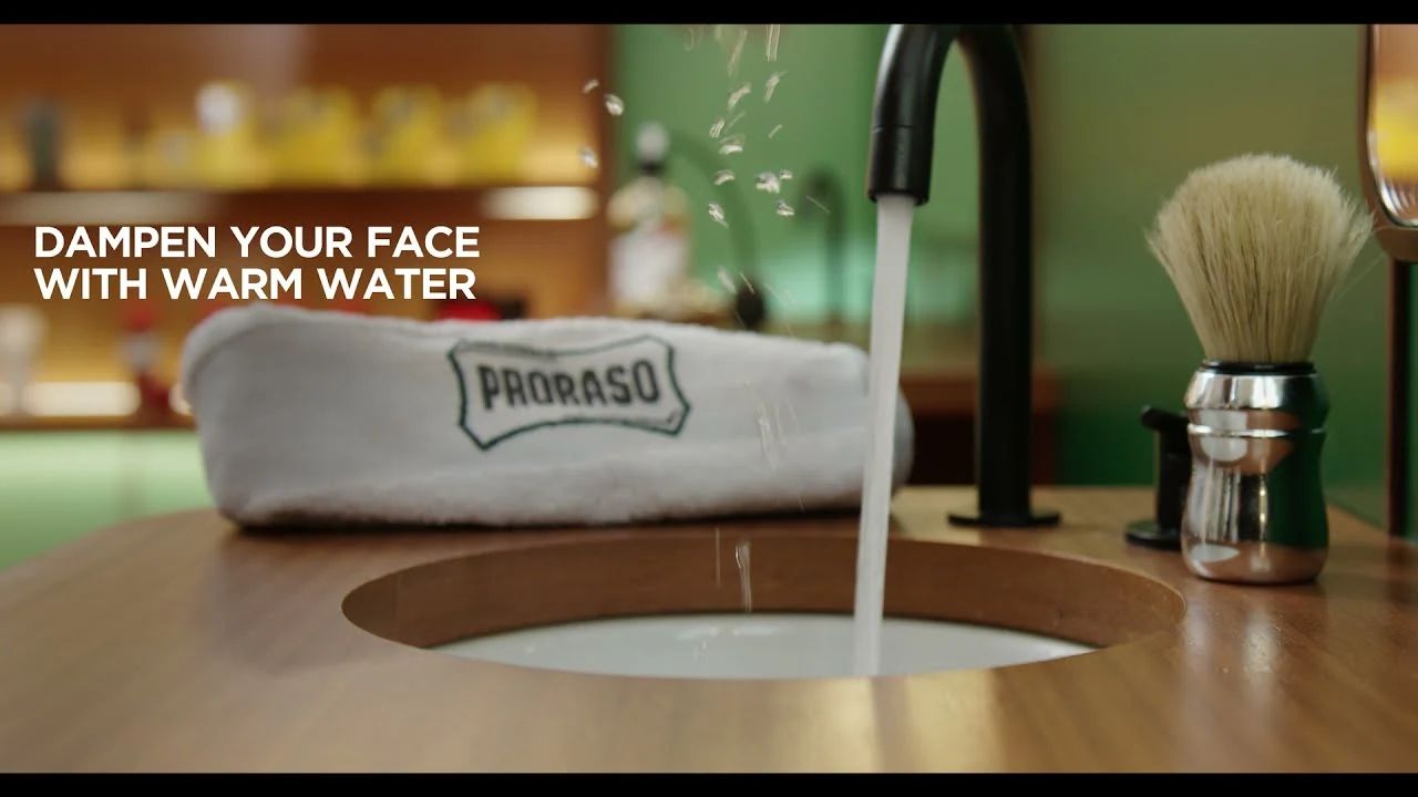 Proraso - Pre-Shave Cream - Refresh - 300ml pre shave preparation tutorial step 2