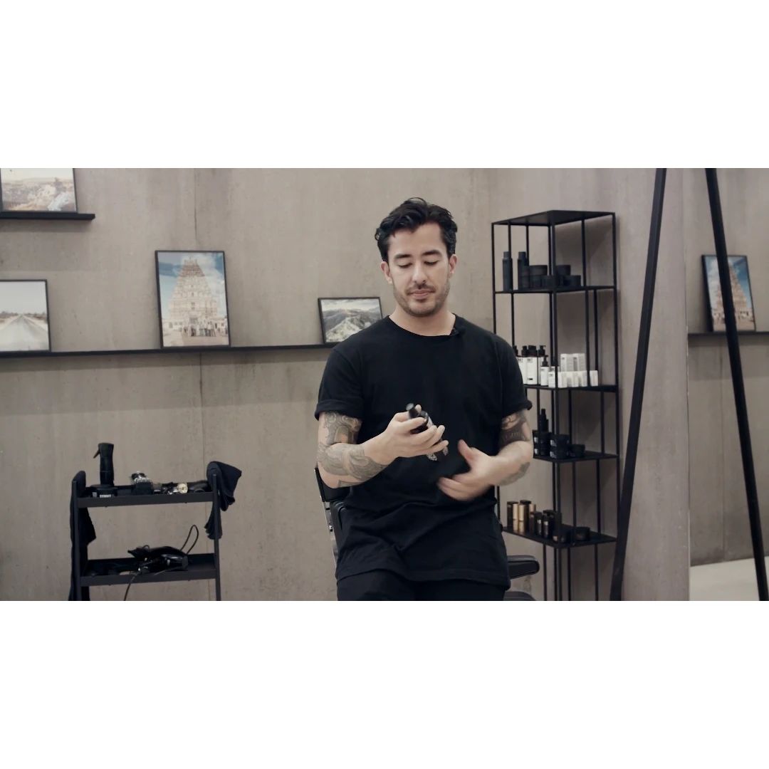 STMNT - Grooming Spray - 200ml professional STMNT - Grooming Spray - 200ml how to and styling tutorial step 2