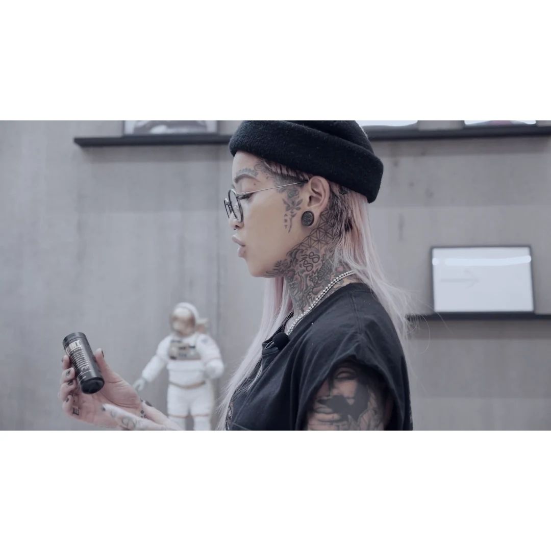 STMNT - Wax Powder Semi-Matte Finish professional STMNT - Wax Powder Semi-Matte Finish how to and styling tutorial step 4